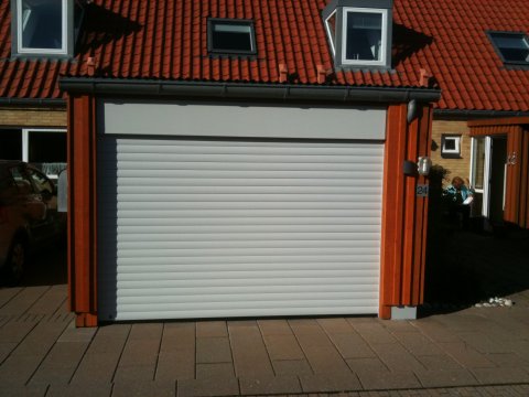 Rulleport_til_den_private_garage Rulleport_til_den_private_garage